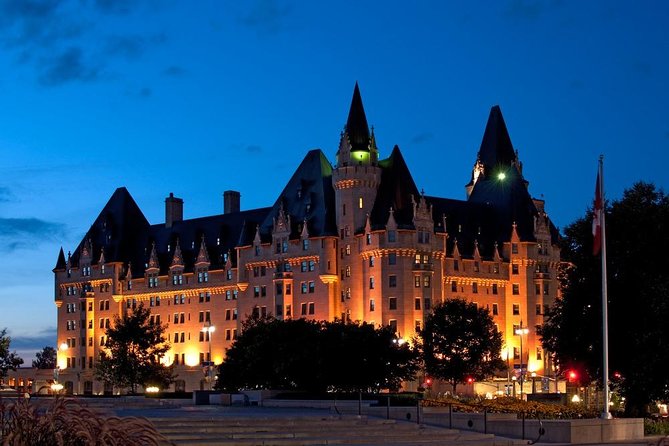 Ottawa Premium Night Driving Tour with River Cruise - Parliament Hill Light Show Time (Chairs Can Make It Better)