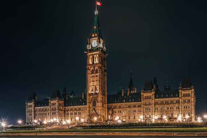 Ottawa Premium Night Driving Tour with River Cruise - Downtown Hotel Pickup and the Small-Group Advantage