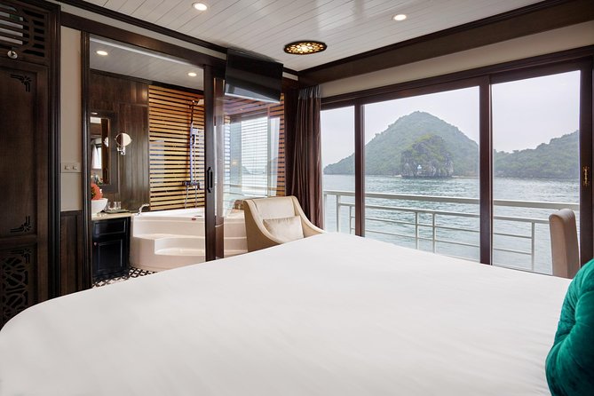 Overnight Luxury 5 Star Alisa Cruise with Meals, Kayak or Bamboo Boat - What You’re Really Buying for $133 on a 2-Day Alisa Cruise