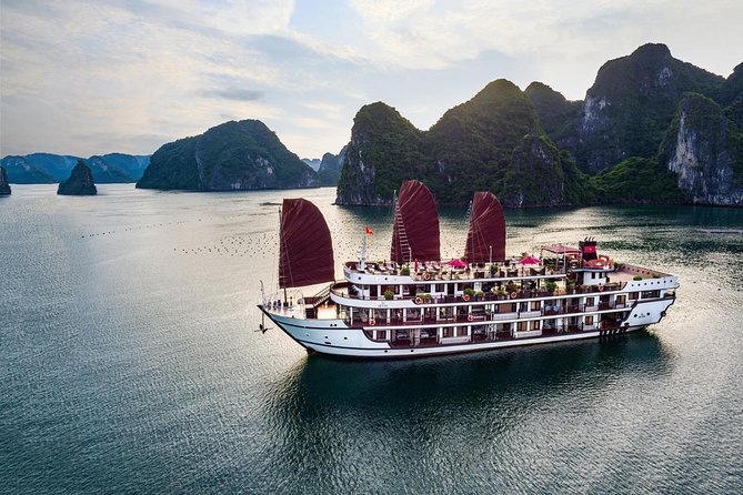 Overnight Luxury 5 Star Alisa Cruise with Meals, Kayak or Bamboo Boat - Day 2: Tai Chi, Sung Sot Cave, and the Finish Back at the Harbor