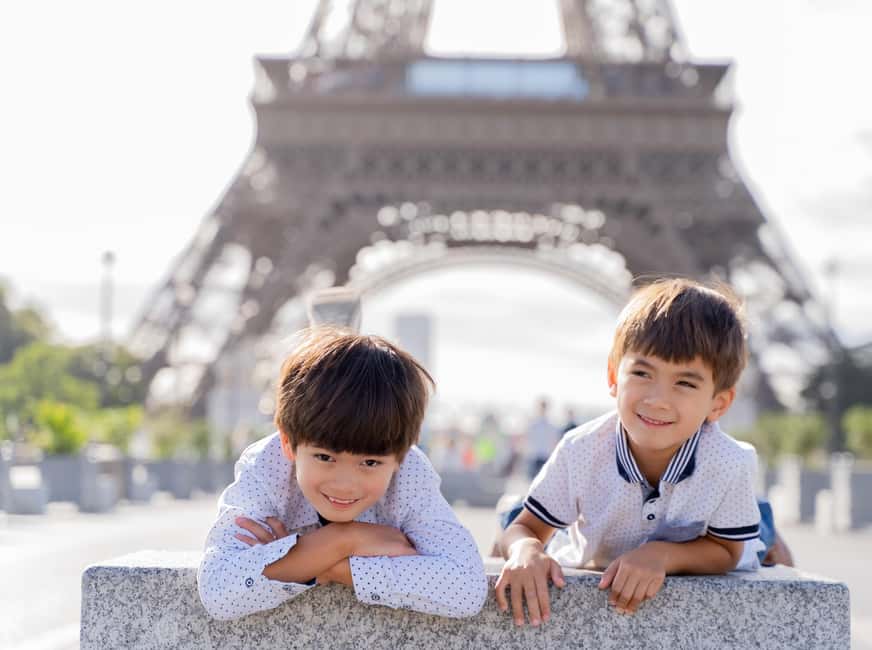 Paris: Eiffel Tower Premium Photoshoot - Pro photography direction: why you get better photos faster