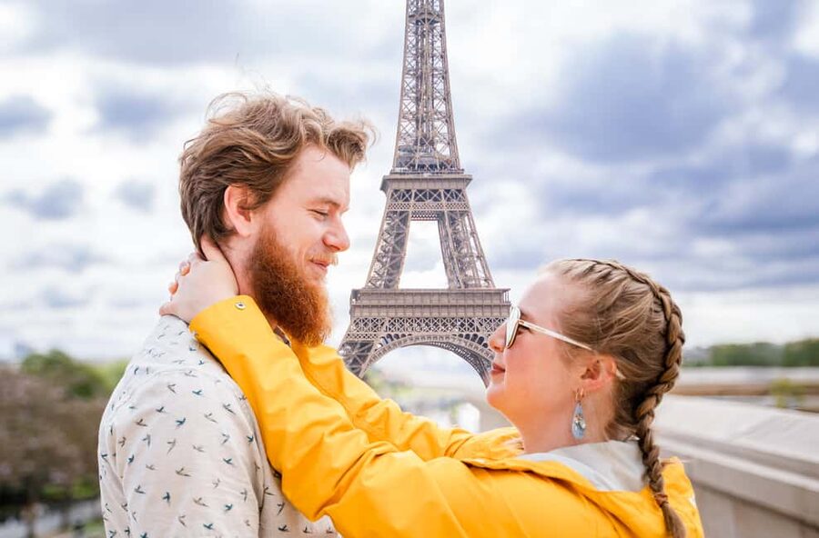 Paris: Eiffel Tower Premium Photoshoot - Iconic Paris backdrops: Eiffel Tower, Louvre, Arc de Triomphe