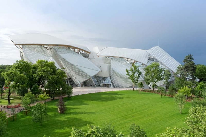 Paris: Fondation Louis Vuitton Premium Access Ticket - Food, Coffee, and Where the Day Can Get Tricky