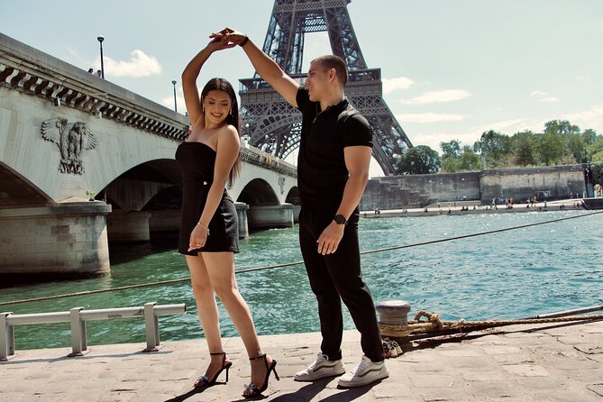 Paris Luxury Private Professional Photoshoot at the Eiffel Tower - Price and Value: Why $65.90 Can Make Sense