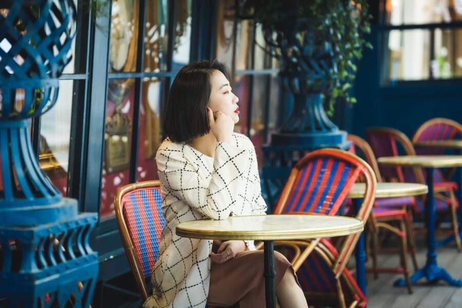Paris: Premium Film Director Photoshoot & Natural Direction - Price and logistics: is $259 good value for a private Paris shoot?