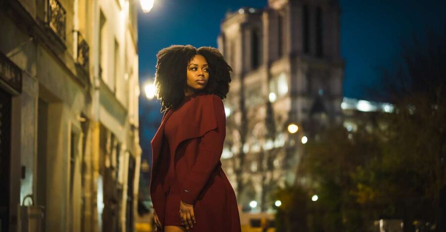 Paris: Premium Film Director Photoshoot & Natural Direction - Cinematic Paris in 1 hour: what the shoot really feels like