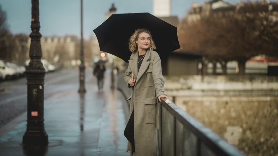 Paris: Premium Film Director Photoshoot & Natural Direction - Dress for the camera: what to bring and what to avoid