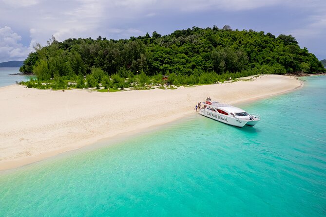 Phi Phi & Bamboo Island Full Day Tour by Premium Speed-Catamaran - Getting to the day: Royal Phuket Marina and an early 7:30 start