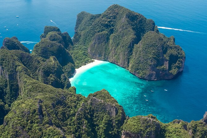 Phi Phi & Bamboo Island Full Day Tour by Premium Speed-Catamaran - Pace and group size: when this tour feels perfect vs. rushed