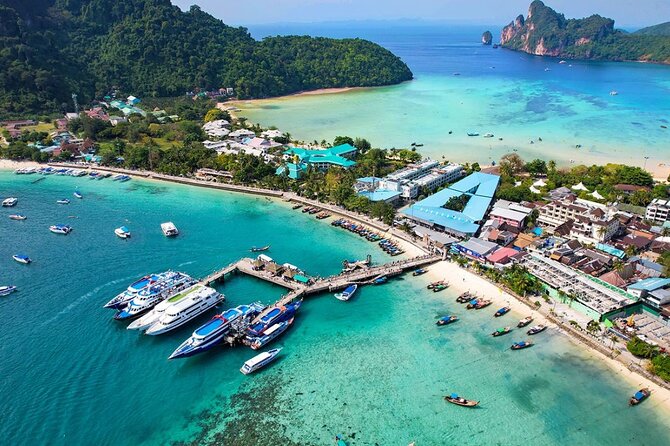 Phi Phi Islands Tour by Luxury Big Boat from Phuket - Getting picked up in Phuket and reaching the pier smoothly