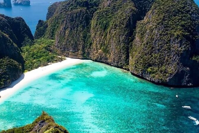 Phi Phi Islands Tour by Luxury Big Boat from Phuket - Standard vs Silver vs Gold: where the upgrade actually helps