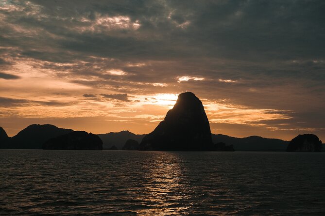 Phuket: James Bond Island and Phang Nga Bay by Premium Yacht - Hong Island canoeing: caves and lagoons with expert guides