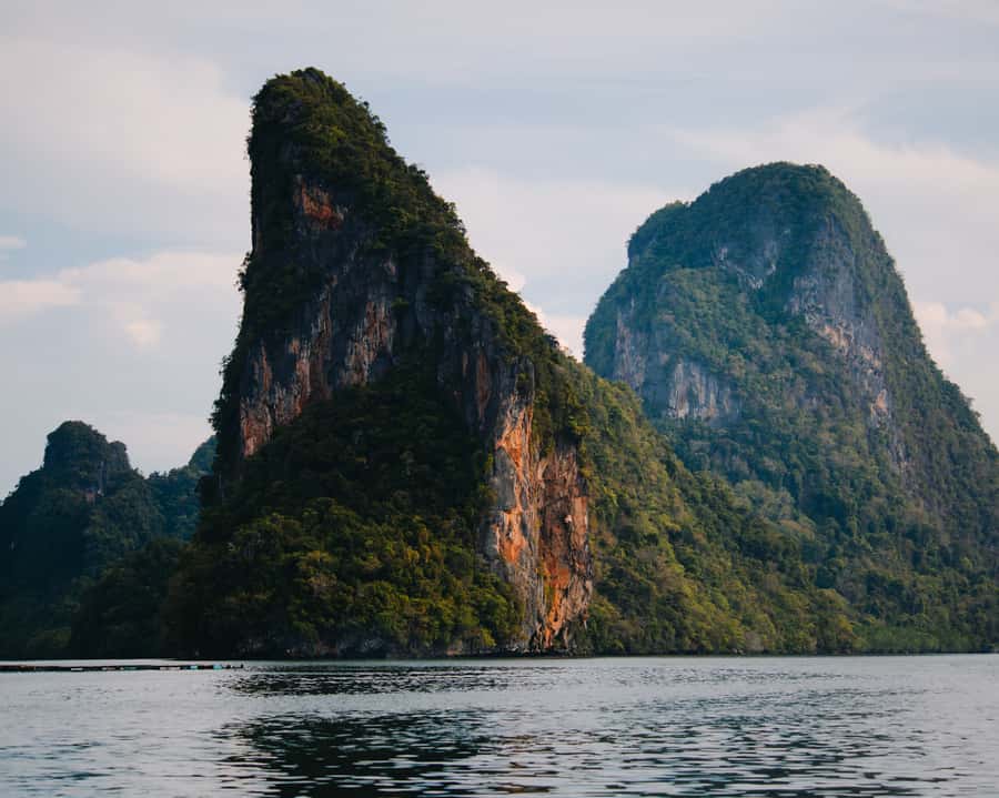 Phuket: Luxury Small Group Phang Nga and Beyond Tour - Koh Yao Noi lunch by the beach: the break that keeps energy high