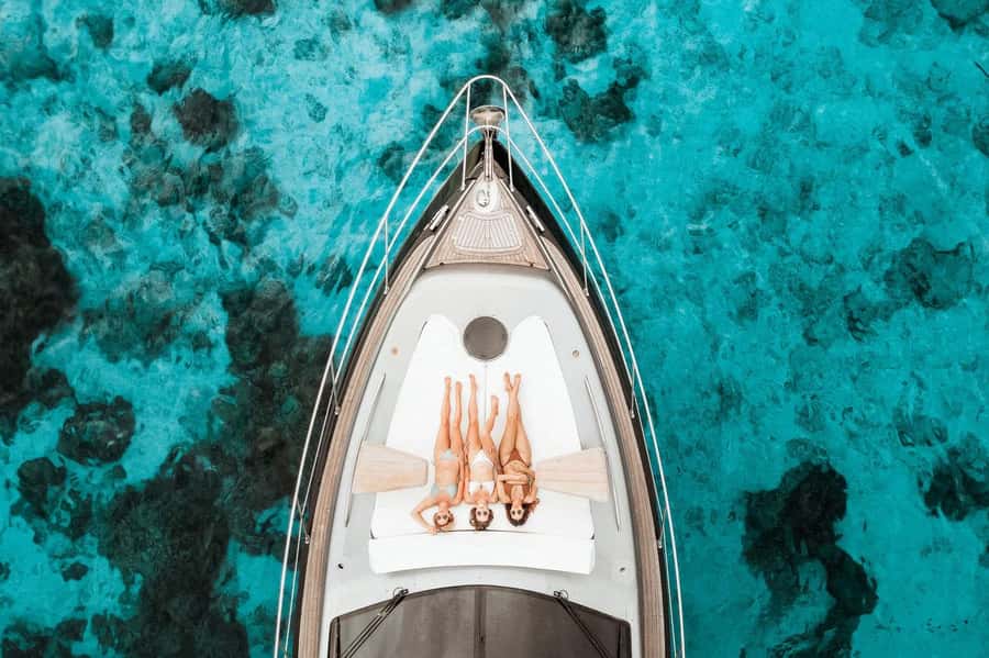 Phuket: Phi Phi Island & Maya Bay Luxury Yacht Day Tour - Food and drinks: what’s included (and what isn’t)