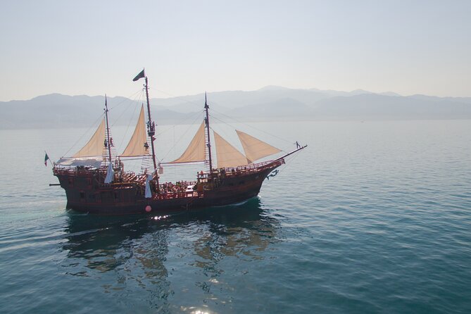 Pirate Ship Premium Dinner Cruise with Show - Key things to know before you go