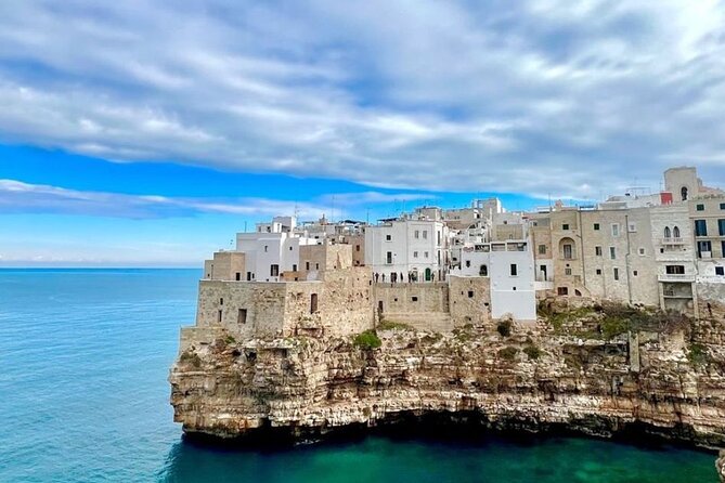 Polignano a Mare luxury boat tour, aperitif, diving and snorkeling - Sea caves all along Polignano’s coast: the main event
