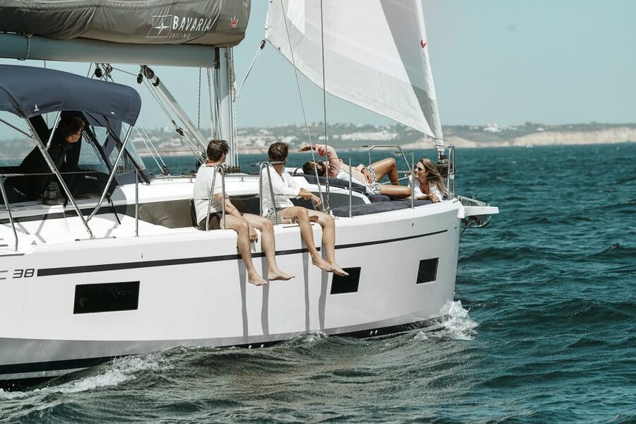 Portimao: Luxury Sail-Yacht Cruise with Sunset Option - Who this sailing cruise fits best