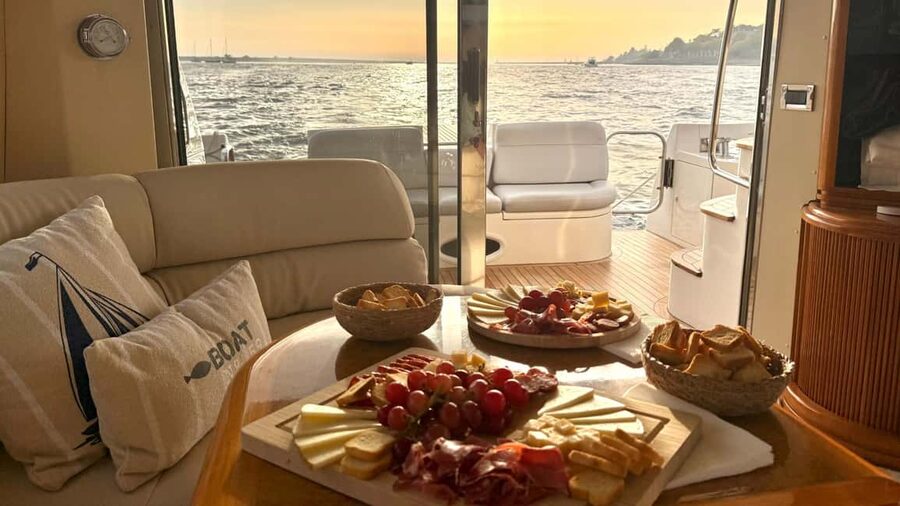 Porto: Luxury 6 Bridges Yacht Cruise with Wine & Snacks - Wine and snacks onboard: included means you should actually taste