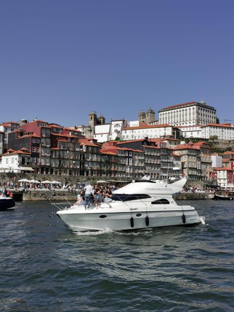 Porto: Luxury Yacht Tour of the 6 Bridges and Douro Estuary - Glide past the iconic Porto and Gaia edges near the Crystal Palace and Alfândega