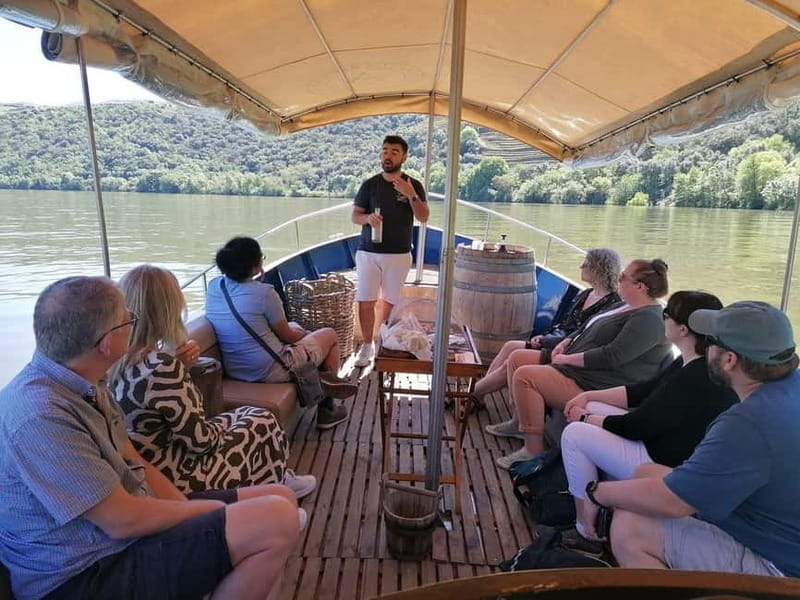 Porto: Premium Douro Valley Small-Group Tour, Cruise & Lunch - The private 1-hour cruise in Pinhão: how to get the most from the water time