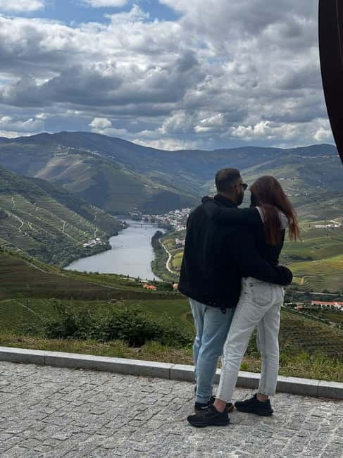 Porto: Premium Douro Valley Small-Group Tour, Cruise & Lunch - The wine lineup: what 10 tastings teach you (not just what you drink)