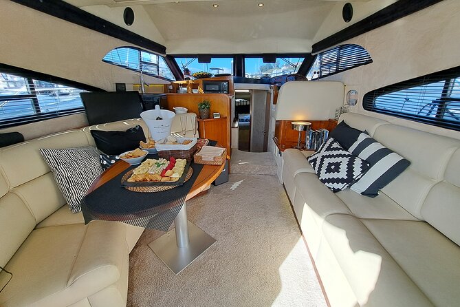 PORTO : Premium Yacht Tour – 6 Bridges & Douro Estuary Reserve - Douro Estuary Nature Reserve: where the cruise turns from city to nature