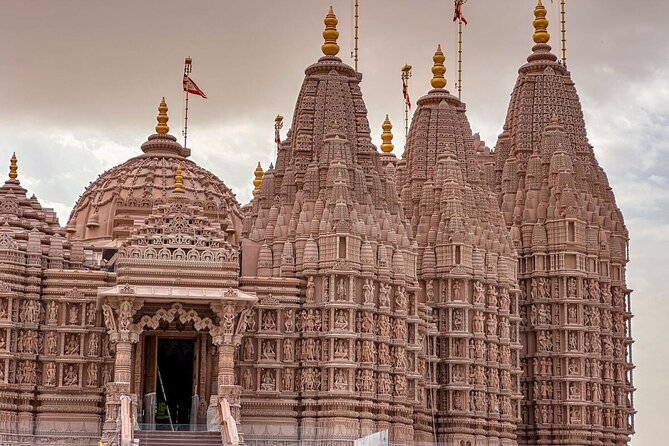 Premium Abu Dhabi City Tour With Hindu Temple Visit - Private - Key points