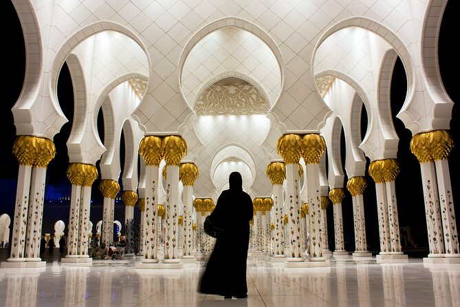 Premium Abu Dhabi Full-day City Tour in A 4x4 Private Vehicle - Emirates Palace Mandarin Oriental: a landmark built for photos and scale