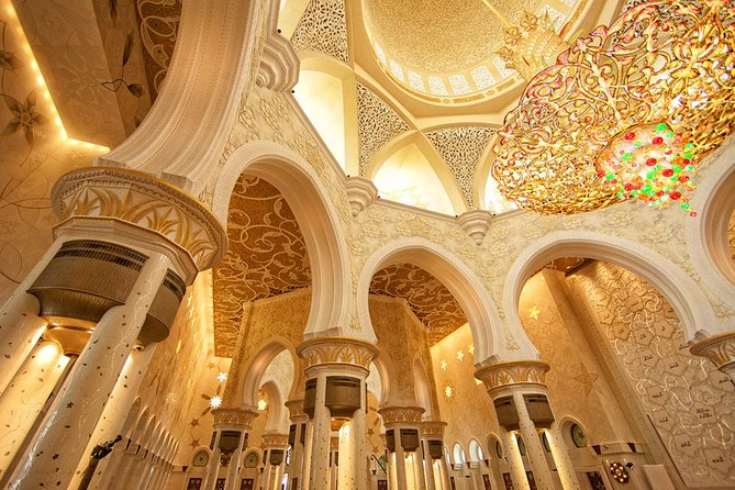 Premium Abu Dhabi Half Day Tour from Dubai - Corniche, Louvre Abu Dhabi, and Ferrari World: The City Edges in Photo Form