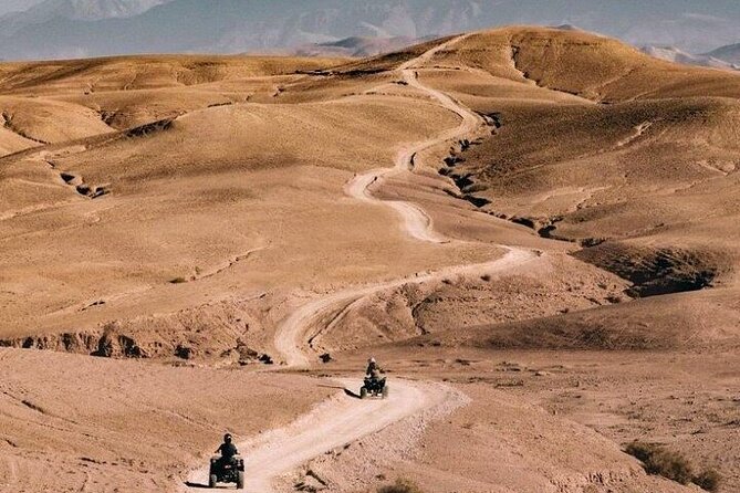 Premium Agafay Desert: Camel, Quad, Dinner & Fire Show - Leaving Marrakech: the start that sets expectations