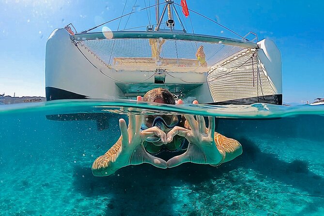 PREMIUM catamaran excursion archipelago of La Maddalena - Crew makes it: Marco, Filipo, Philippe, and the small-group service