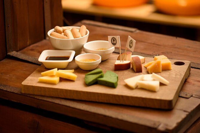 Premium Cheese Tasting with Wine and Beer Pairing - The 10-cheese Gouda tasting: how to get value from one hour