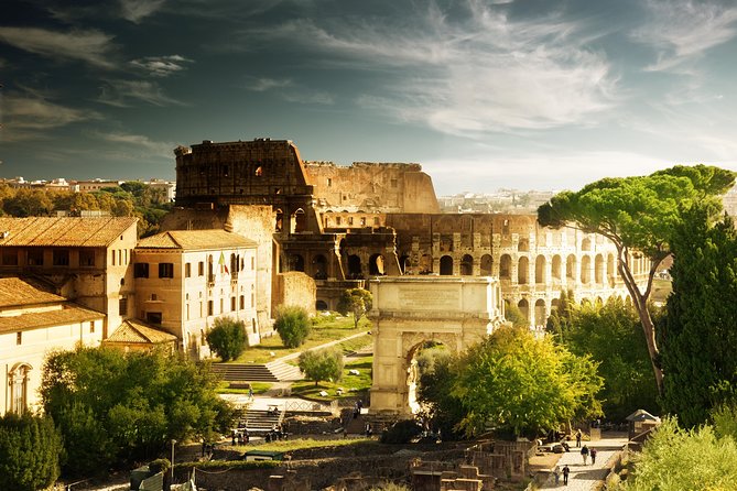 Premium Colosseum, Palatine Hill & Roman Forum Private Tour - Palatine Hill: the views help the whole story land