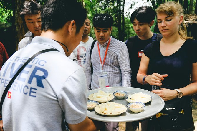 Premium Cu Chi Tunnels Tour with Local Expert - On-board speedboat comfort: breakfast, snacks, WiFi, and river views