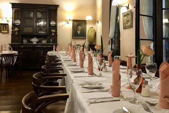 Premium Day Tour to Colonia del Sacramento - Mesón de la Plaza lunch: included, structured, and actually filling