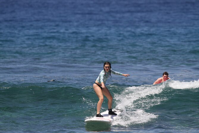 Premium group surf lessons- Kona’s Best Surf Lessons - Small-group lessons: why “max 8” is the sweet spot