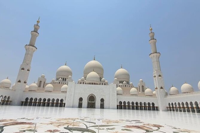 Premium Half Day Abu Dhabi Grand Mosque Tour from Dubai - Photo timing: how to get shots without losing your calm