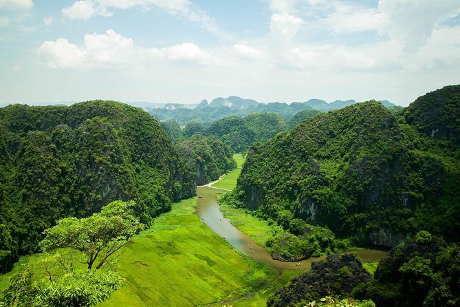 Premium Hoa lu - Trang An - Mua Cave with Buffet Lunch from Hanoi - Mua Cave and Ngoa Long Mountain: Earn Those Views