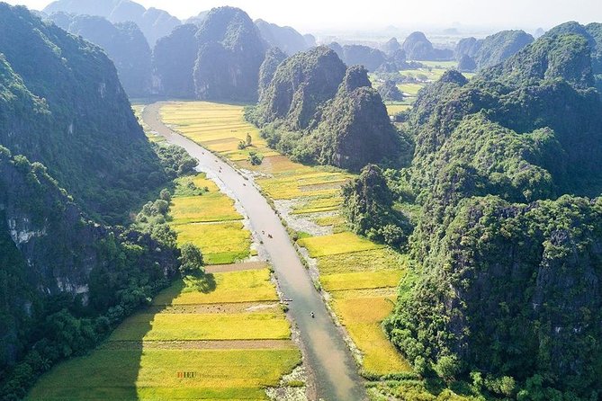 Premium Hoa lu - Trang An - Mua Cave with Buffet Lunch from Hanoi - Hoa Lu Temples of the Dinh & Le Dynasties: Quick Visit, Clear Payoff
