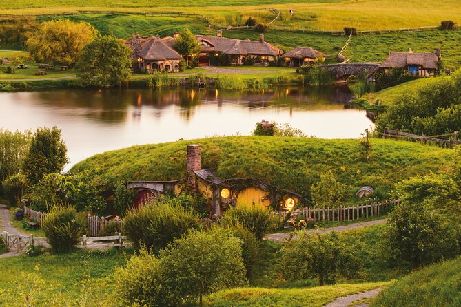 Premium Hobbiton Small Group Day Tour from Auckland - Key Things You’ll Appreciate on This Tour