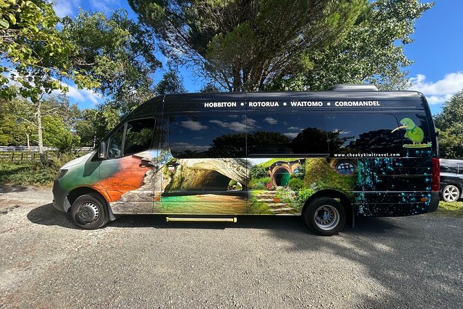 Premium Hobbiton Small Group Day Tour from Auckland - Getting the Timing Right: How to Enjoy Hobbiton Without Feeling Rushed