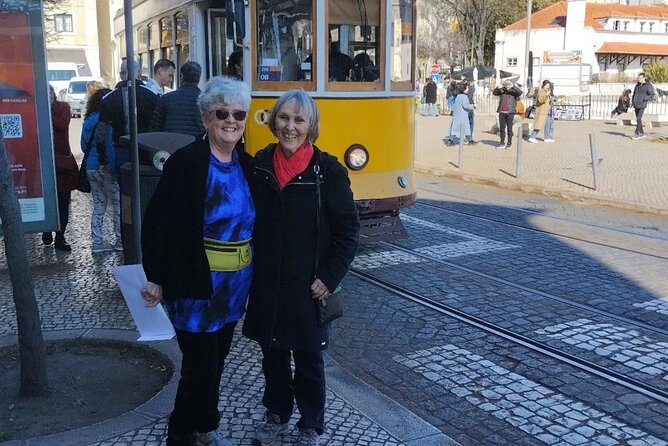 Premium Lisbon Airport Transfer to Lisbon - The ride itself: private car comfort, A/C, and WiFi
