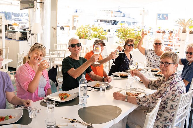 Premium Minivan Trip from Rome: Pompeii Tour & Lunch in Sorrento - Who should book this Pompeii and Sorrento minivan tour