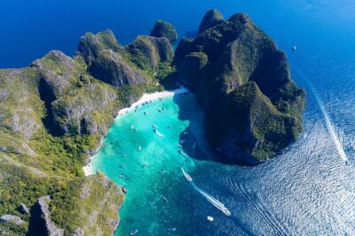 Premium Phi Phi, bamboo island tour Speed Catamaran - Chalong Pier Setup: Snacks, Rules, and Seasickness Support
