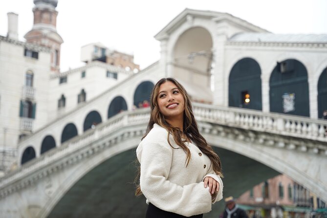 Premium Photoshoots in Venice - Rialto portraits: the “first wow” location for your photos
