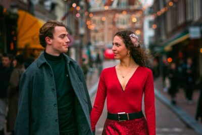 Premium Romantic Photoshoot Experience for Couples - Where You Meet and How the Session Flows (45 to 90 Minutes)