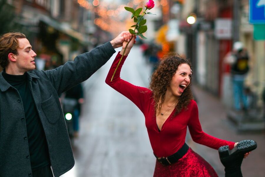 Premium Romantic Photoshoot Experience for Couples - What You’ll Receive: Edited Digital Photos in 24–48 Hours