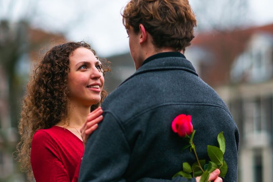 Premium Romantic Photoshoot Experience for Couples - Should You Book This Romantic Photoshoot in the 9 Straatjes?