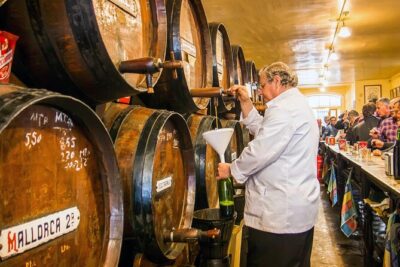 PREMIUM TAPAS TOUR: Paella, Tapas, Winery and Flamenco - Antigua Casa de Guardia: sweet wine in Malaga’s old-school cellar