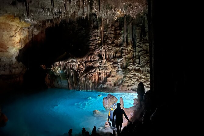 PREMIUM TOUR : Enjoy aquatic caves with caving guides - Included Gear and Insurance: Why It’s Better Than DIY